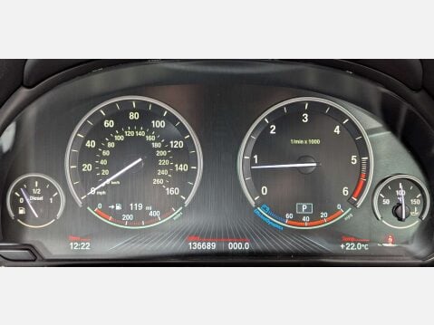 BMW 5 Series 2.0 520d M Sport Auto 4dr 33