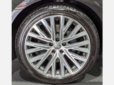 Audi A8 3.0 A8 50 TDI Quattro Auto 4WD 4dr 67