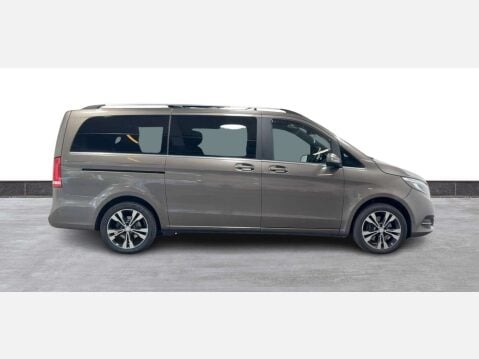 Mercedes-Benz V Class 2.1 V220 D Sport Auto 5dr 3