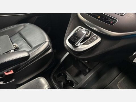 Mercedes-Benz V Class 2.1 V220 D Sport Auto 5dr 10