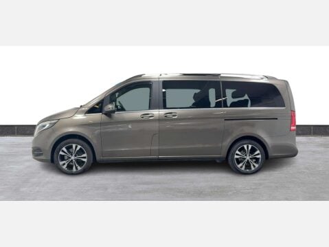 Mercedes-Benz V Class 2.1 V220 D Sport Auto 5dr 4