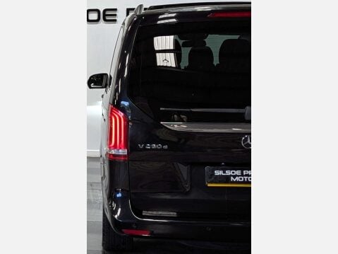 Mercedes-Benz V Class 2.1 V250 D Sport Auto 5dr 10