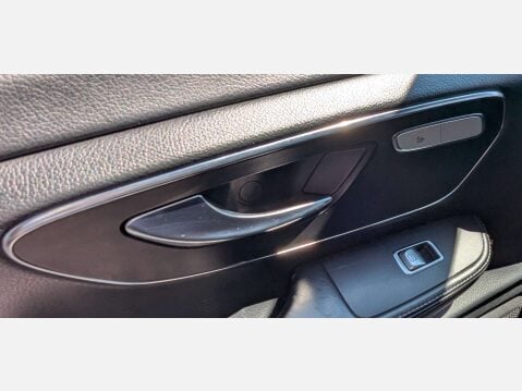 Mercedes-Benz V Class 2.1 V250 D Sport Auto 5dr 22
