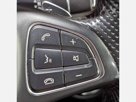 Mercedes-Benz V Class 2.1 V250 D Sport Auto 5dr 35