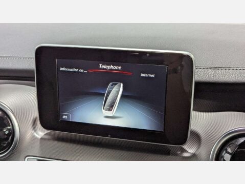 Mercedes-Benz V Class 2.1 V250 D Sport Auto 5dr 43