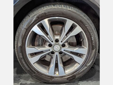 Mercedes-Benz V Class 2.1 V250 D Sport Auto 5dr 46