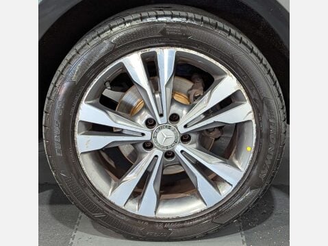 Mercedes-Benz V Class 2.1 V250 D Sport Auto 5dr 48