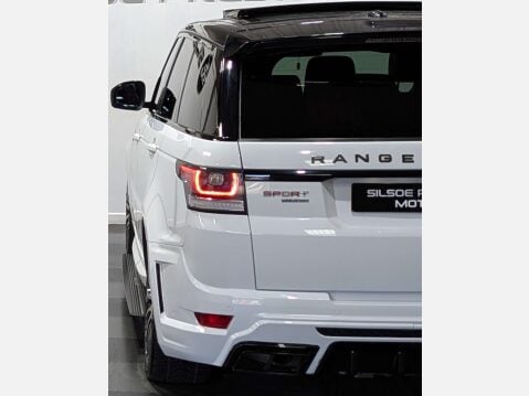 Land Rover Range Rover Sport 3.0 Range Rover Sport HSE Dynamic SDV6 Auto 4WD 5dr 10