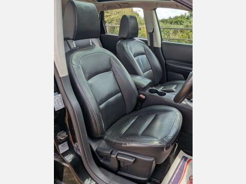Nissan Qashqai 2.0 Qashqai Tekna 2WD 5dr 11