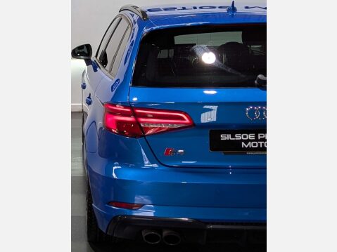 Audi A3 2.0 S3 Sportback Quattro Semi-Auto 4WD 5dr 9