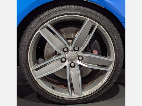 Audi A3 2.0 S3 Sportback Quattro Semi-Auto 4WD 5dr 52