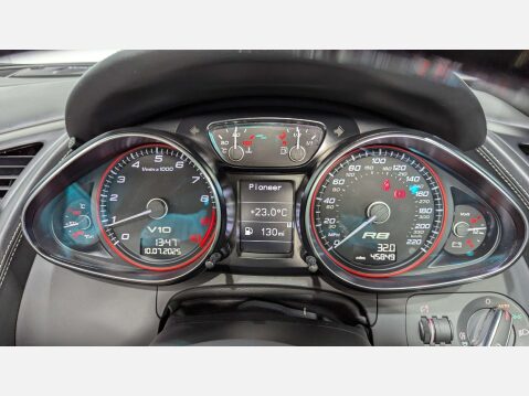 Audi R8 5.2 R8 Spyder Quattro V10 4WD 2dr 23
