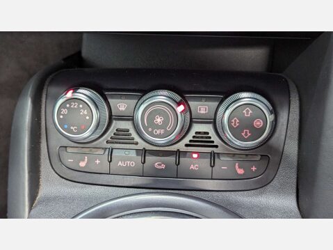 Audi R8 5.2 R8 Spyder Quattro V10 4WD 2dr 24