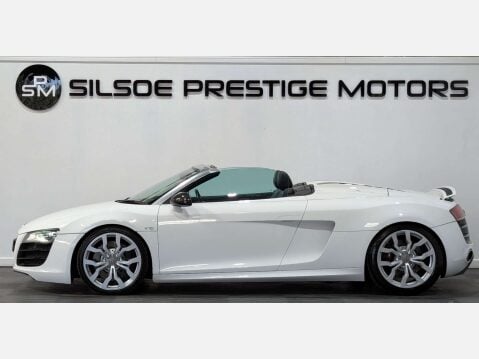 Audi R8 5.2 R8 Spyder Quattro V10 4WD 2dr 6