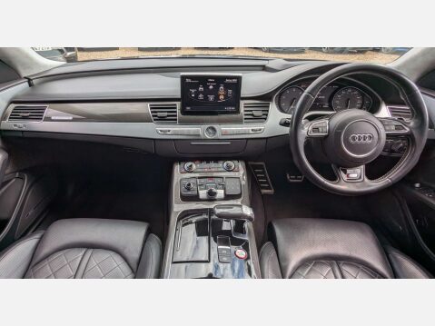 Audi A8 4.0 S8 V8 TFSI Quattro Auto 4WD 4dr 31