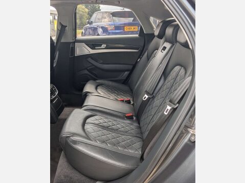 Audi A8 4.0 S8 V8 TFSI Quattro Auto 4WD 4dr 28