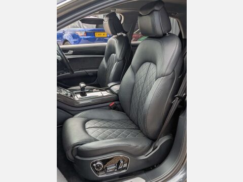 Audi A8 4.0 S8 V8 TFSI Quattro Auto 4WD 4dr 25