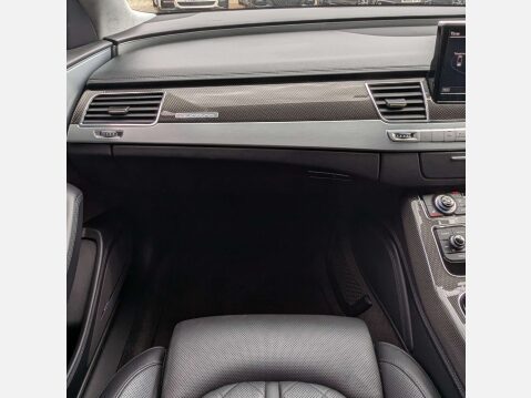 Audi A8 4.0 S8 V8 TFSI Quattro Auto 4WD 4dr 30
