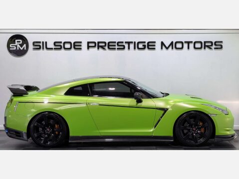 Nissan GT-R 3.8 GT-R Black Edition Semi-Auto 4WD 2dr 19