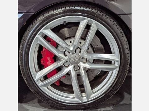 Audi R8 5.2 R8 Spyder Quattro V10 Semi-Auto 4WD 2dr 45