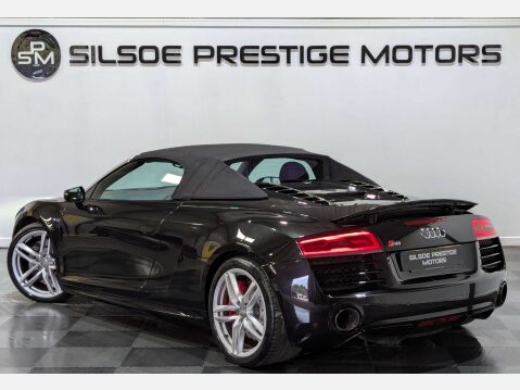 Audi R8 5.2 R8 Spyder Quattro V10 Semi-Auto 4WD 2dr 2