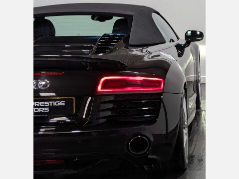 Audi R8 5.2 R8 Spyder Quattro V10 Semi-Auto 4WD 2dr 18