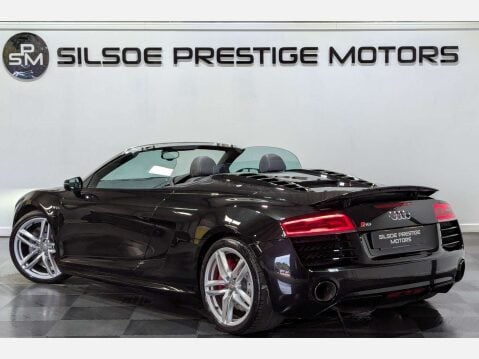 Audi R8 5.2 R8 Spyder Quattro V10 Semi-Auto 4WD 2dr 14