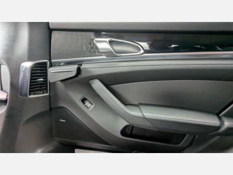 Porsche Panamera 3.0 Panamera D V6 Tiptronic 5dr 68