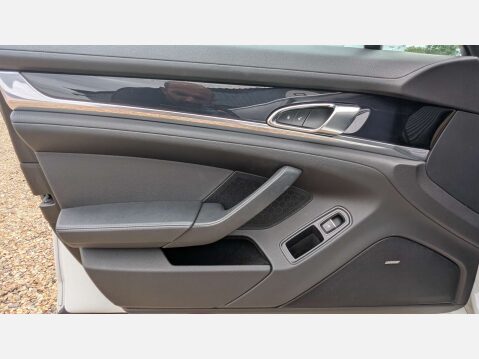 Porsche Panamera 3.0 Panamera D V6 Tiptronic 5dr 81
