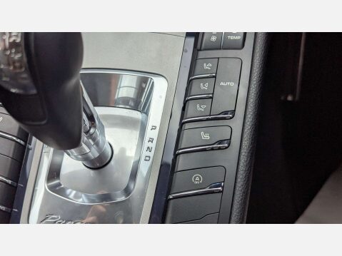 Porsche Panamera 3.0 Panamera D V6 Tiptronic 5dr 61