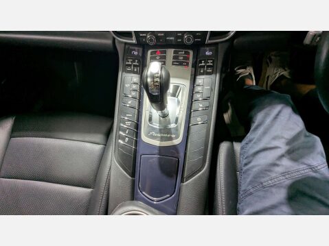 Porsche Panamera 3.0 Panamera D V6 Tiptronic 5dr 56