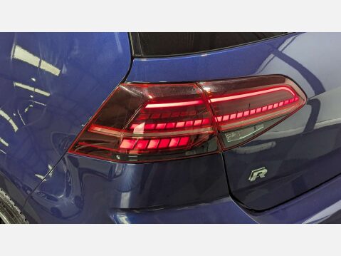Volkswagen Golf 2.0 Golf R TSi Semi-Auto 4WD 5dr 34