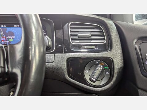 Volkswagen Golf 2.0 Golf R TSi Semi-Auto 4WD 5dr 44