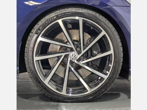 Volkswagen Golf 2.0 Golf R TSi Semi-Auto 4WD 5dr 29