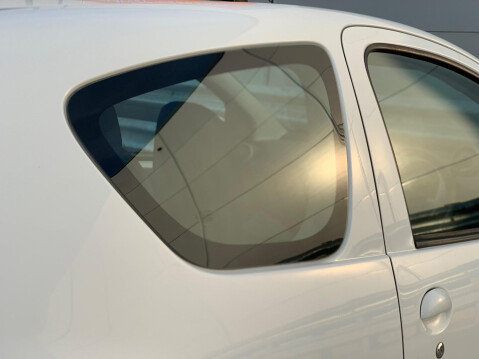 Toyota Aygo 1.0 VVT-i Move Euro 5 3dr 18