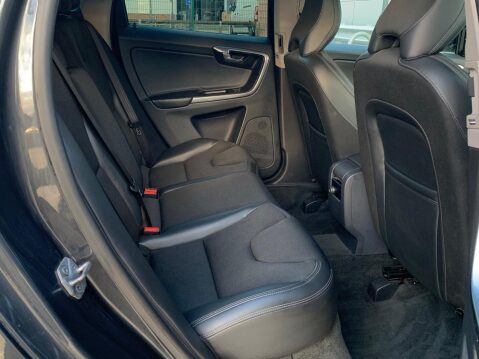 Volvo XC60 2.0 D4 SE Nav Euro 6 (s/s) 5dr 44
