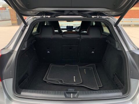 Mercedes-Benz GLA Class 1.6 GLA200 AMG Line Euro 6 (s/s) 5dr 53