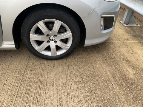 Peugeot 308 1.6 HDi Active Euro 5 5dr 13
