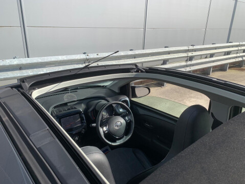 Toyota Aygo 1.0 VVT-i x-pression x-wave Euro 5 5dr Euro 5 45