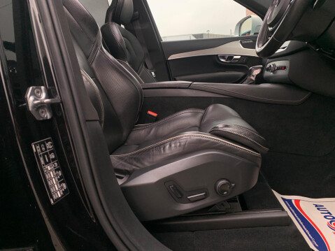 Volvo XC90 2.0 D5 PowerPulse R-Design Auto 4WD Euro 6 (s/s) 5dr 42
