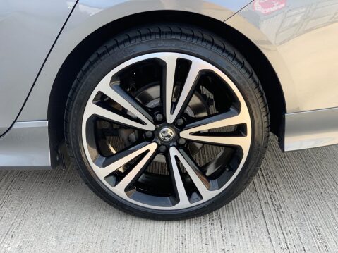 Vauxhall Insignia 2.0 Turbo D BlueInjection SRi VX Line Nav Sports Tourer Euro 6 (s/s) 5dr 29