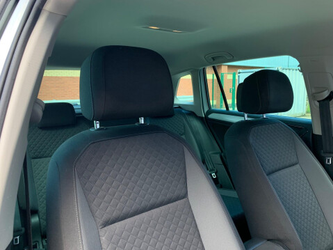 Volkswagen Tiguan 2.0 TDI BlueMotion Tech SE Navigation 4Motion Euro 6 (s/s) 5dr 40