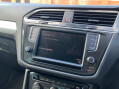 Volkswagen Tiguan 2.0 TDI BlueMotion Tech SE Navigation 4Motion Euro 6 (s/s) 5dr 48