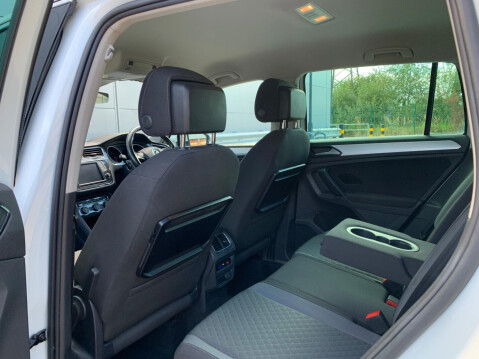 Volkswagen Tiguan 2.0 TDI BlueMotion Tech SE Navigation 4Motion Euro 6 (s/s) 5dr 52