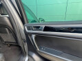 Volkswagen Touareg 3.0 TDI V6 BlueMotion Tech R-Line Plus Tiptronic 4WD Euro 6 (s/s) 5dr 68