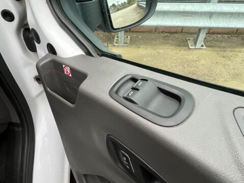 Ford Transit 2.0 350 EcoBlue Leader RWD L2 H3 Euro 6 (s/s) 5dr 24