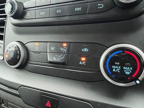 Ford Transit 2.0 350 EcoBlue Leader RWD L2 H3 Euro 6 (s/s) 5dr 25