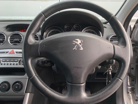 Peugeot 308 1.6 HDi Active Euro 5 5dr 28
