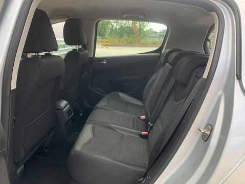 Peugeot 308 1.6 HDi Active Euro 5 5dr 40