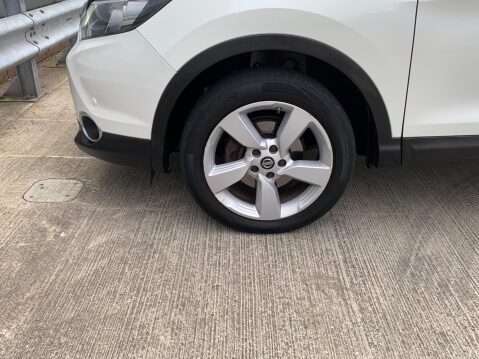 Nissan Qashqai 1.5 dCi N-Connecta 2WD Euro 6 (s/s) 5dr 15